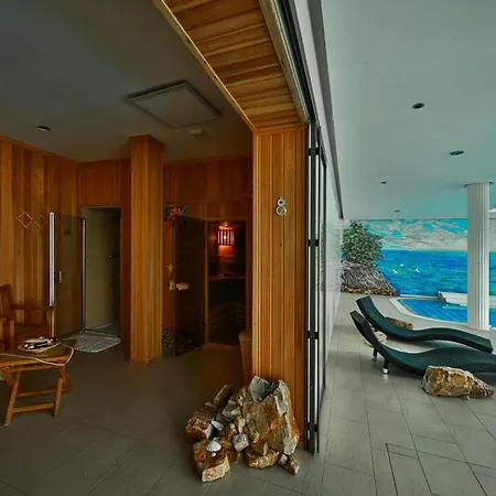 Diamondhouse & Wellness *