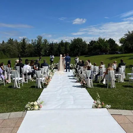 Diamondhouse & Wellness Willa Kolín