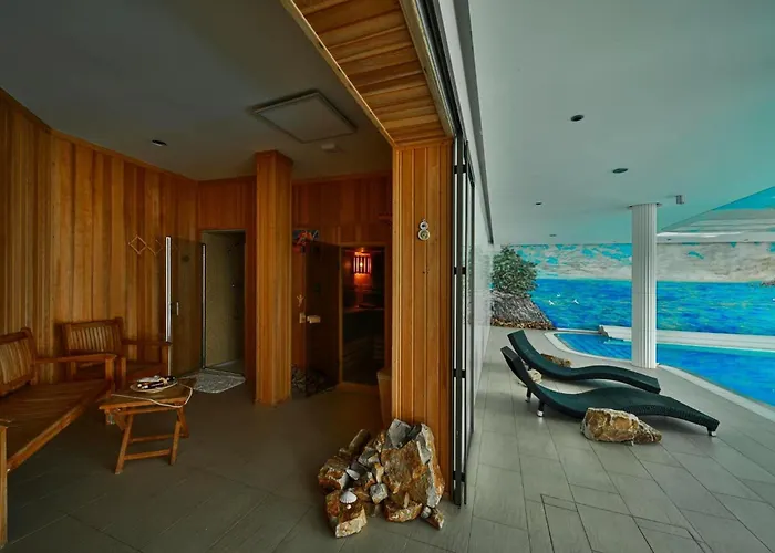 Diamondhouse & Wellness *